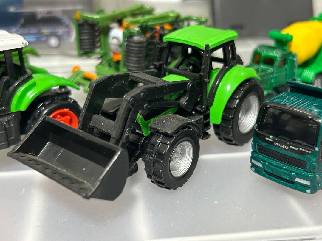 トラクター　コンバイン　ミニカー　セット