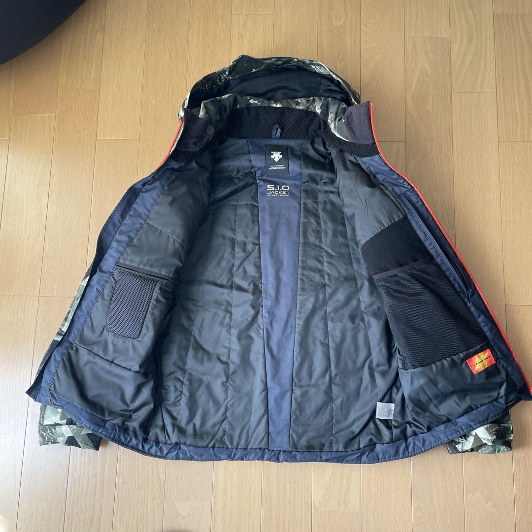 デサントDESCENTEオガサカチーム選手用ウェアL/M 中古
