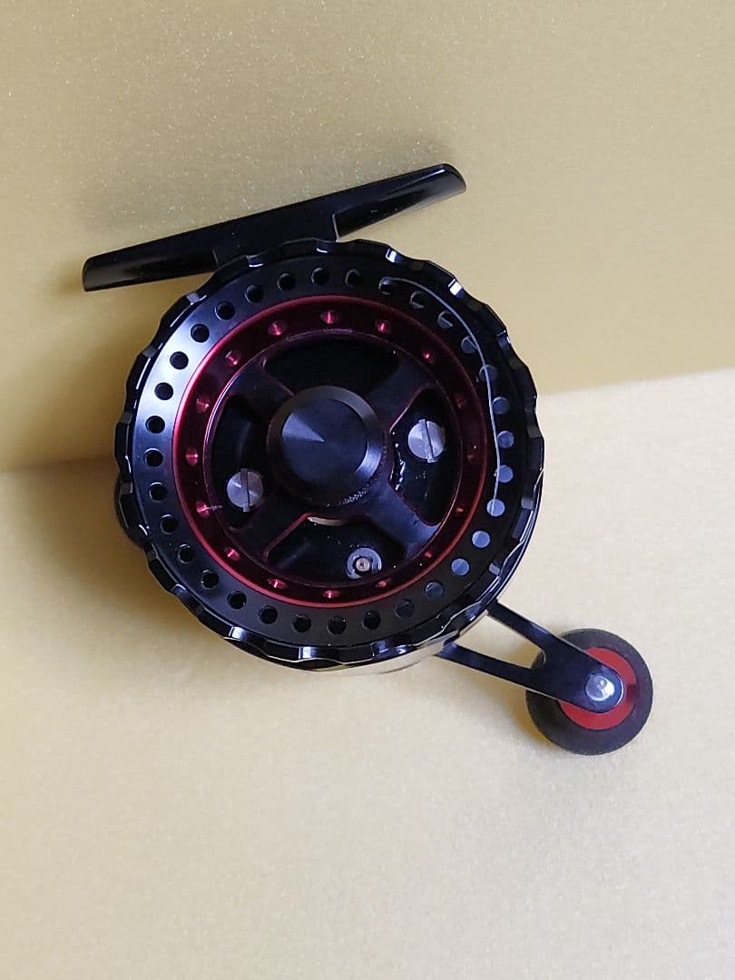 FUN TOOL　黒王　レフトハンドル　筏　かかり釣り　片軸リール　リール