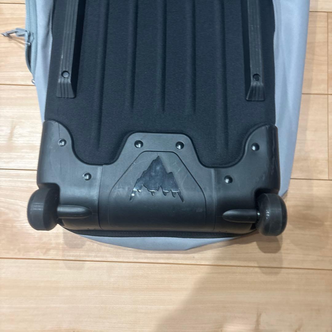 バートンスノーボードケース ローラー付き