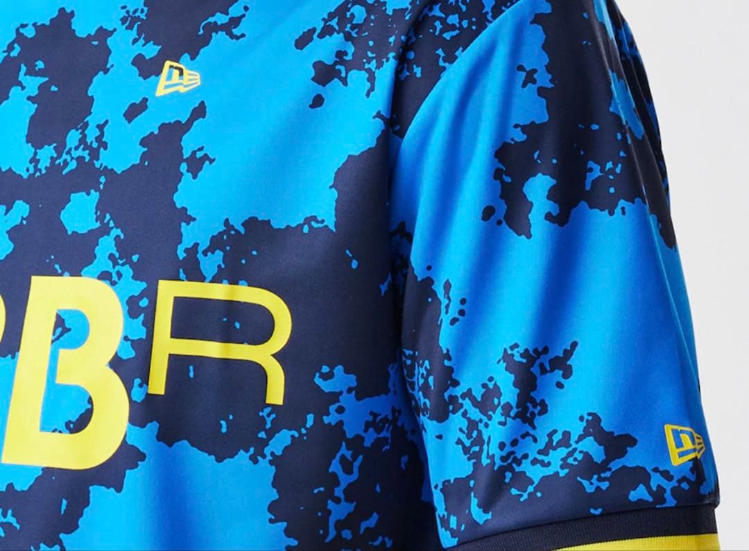 ニューエラ レッドブル　Red Bull Racing Soccer シャツ青