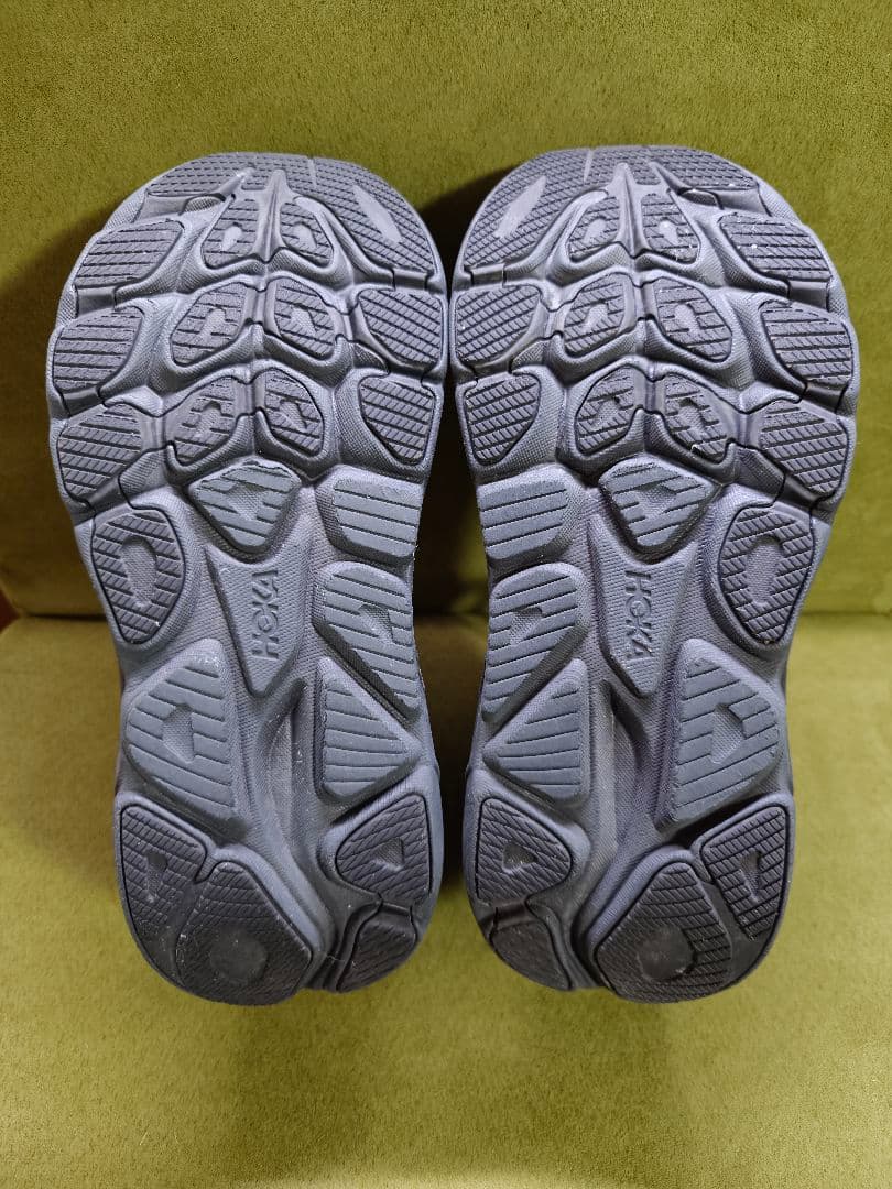 スパイク・シューズ HOKA CLIFTON 10 WIDE 25.5cm