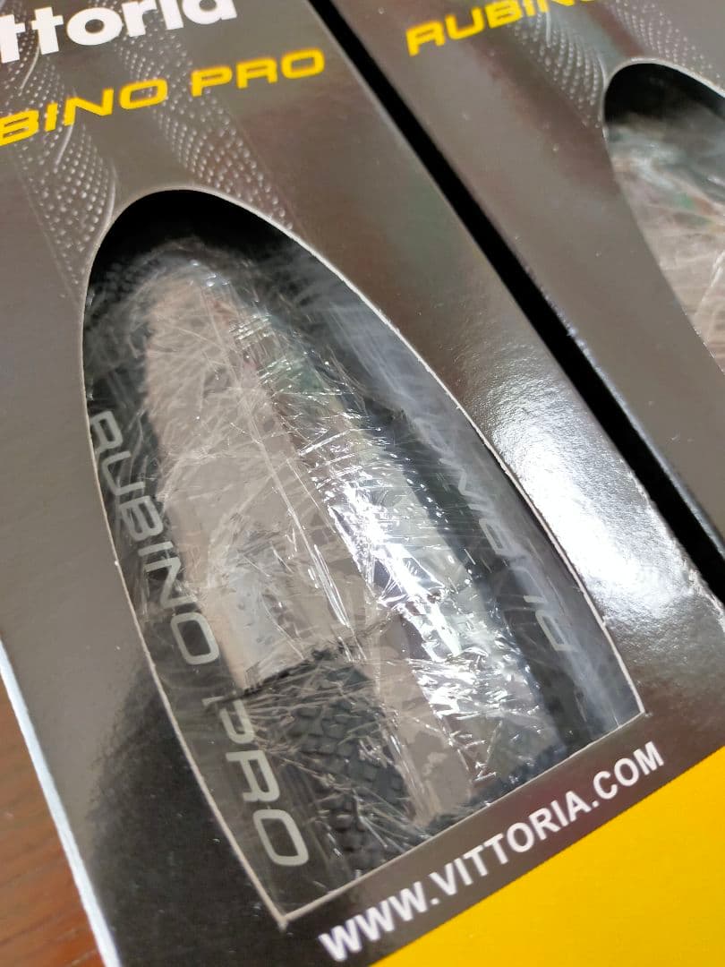 【新品未使用】Vittoria　ルビノプロ 25c