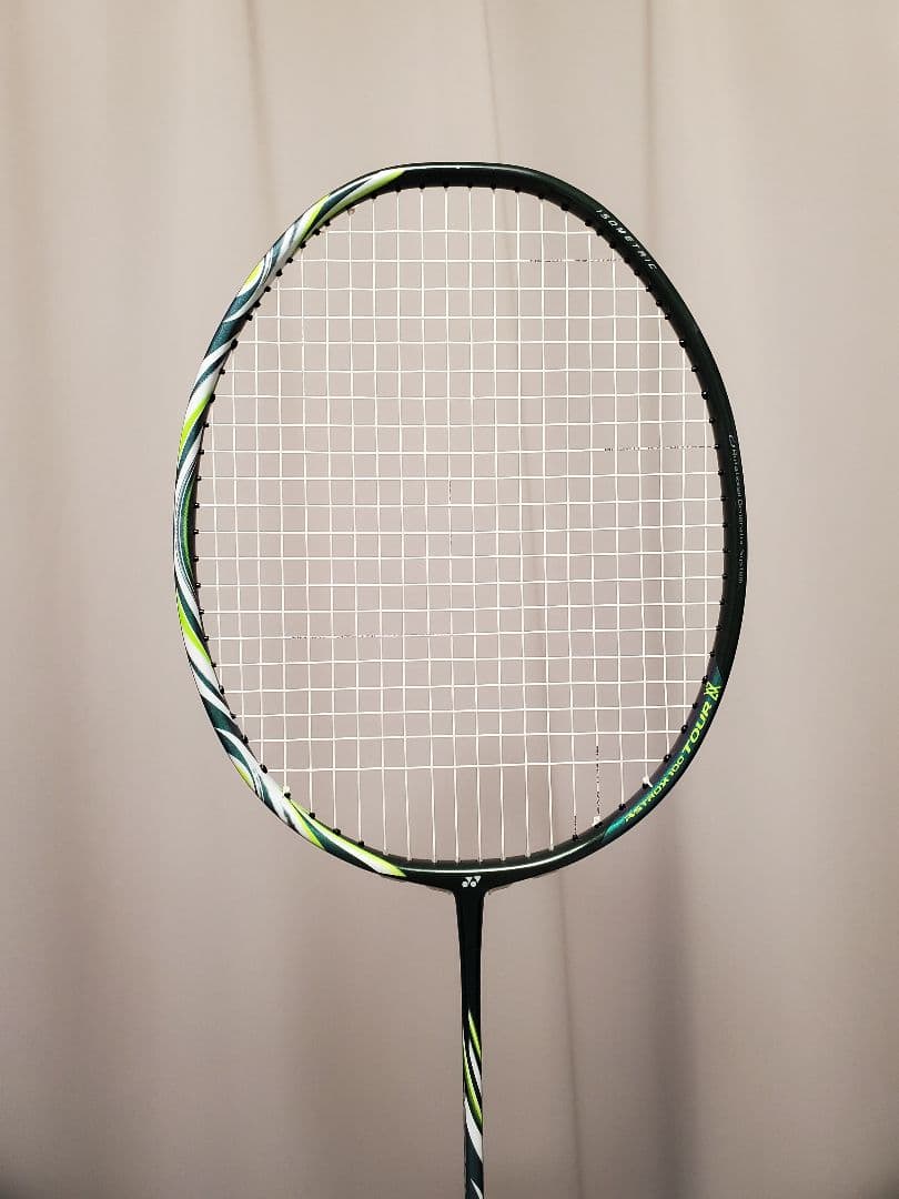 YONEX　アストロクス100 tour