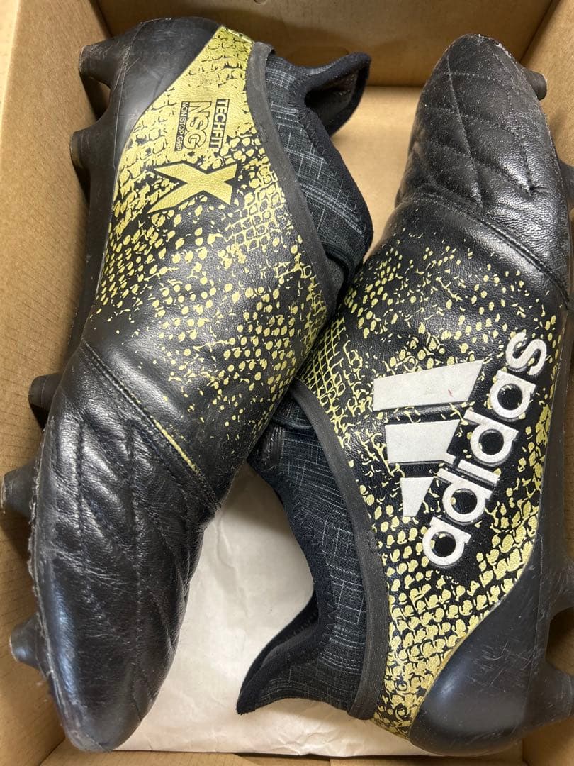 サッカー　スパイク　28センチ