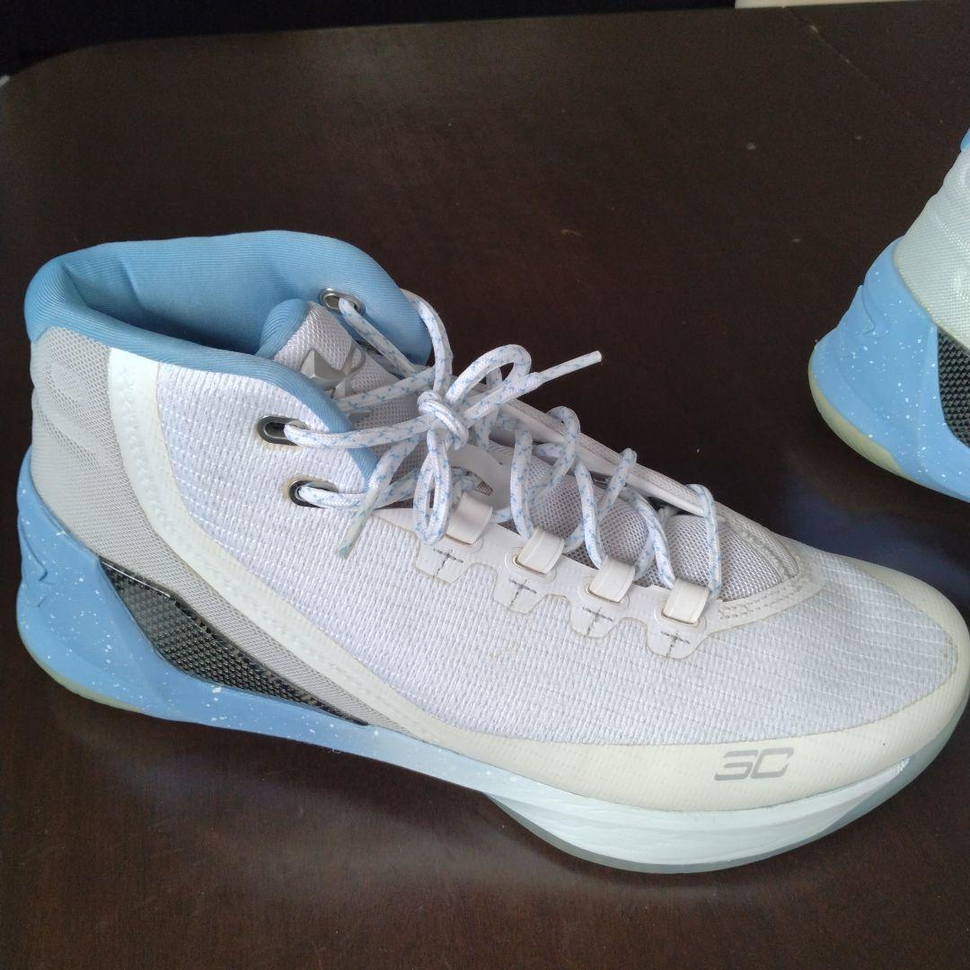 UNDER ARMOUR カリー3　Birthday海外限定モデル