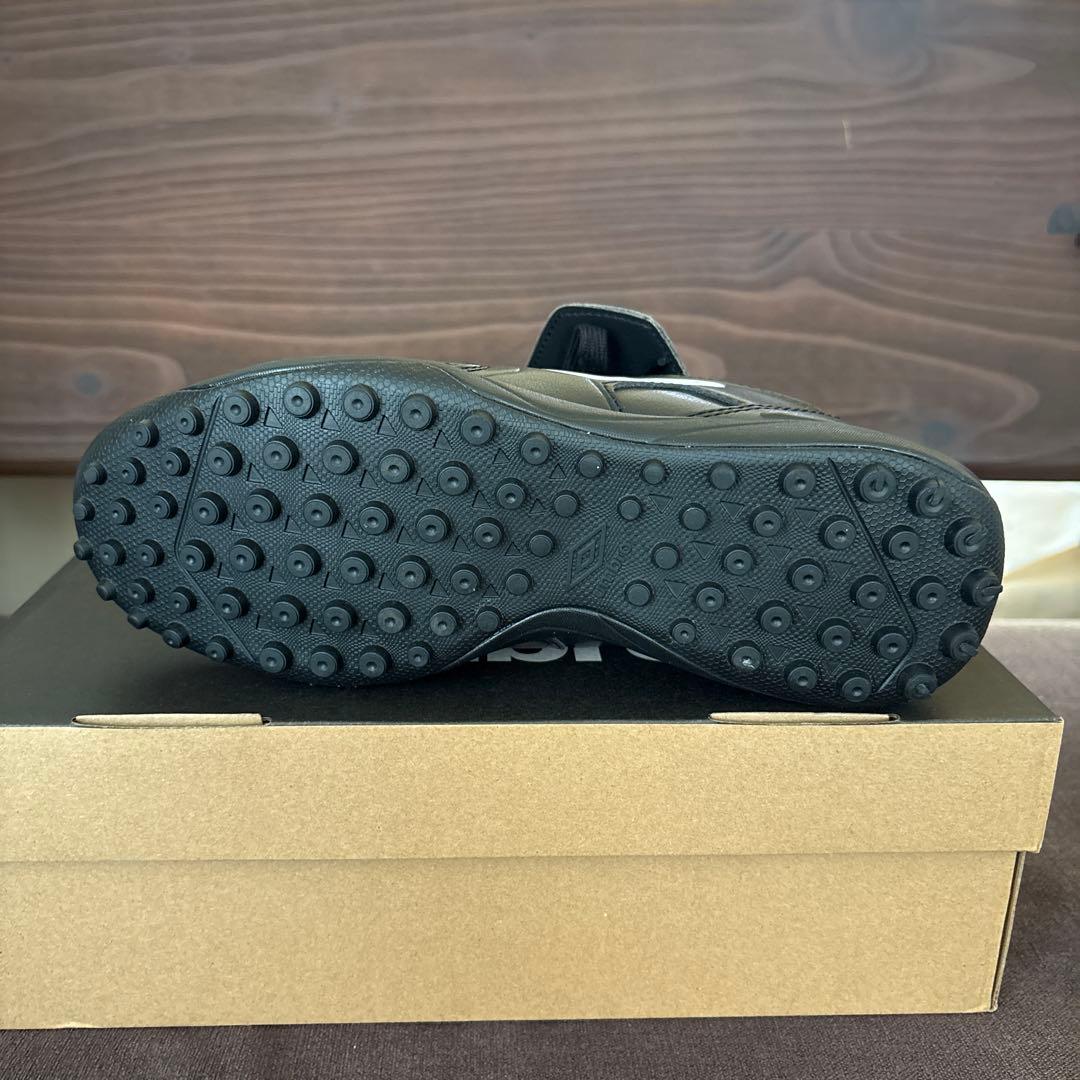 umbro シューズ　24.0cm