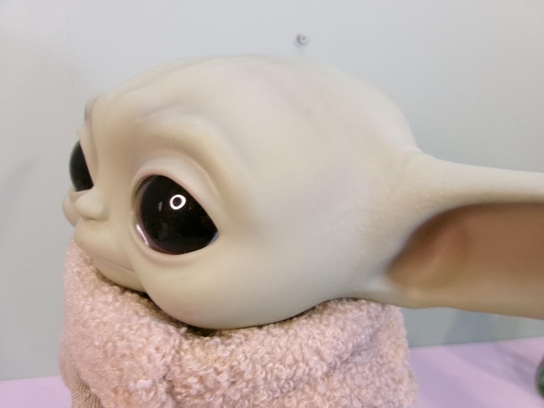 スターウォーズ マンダロリアン ベビーヨーダ 等身大 プラッシュドール