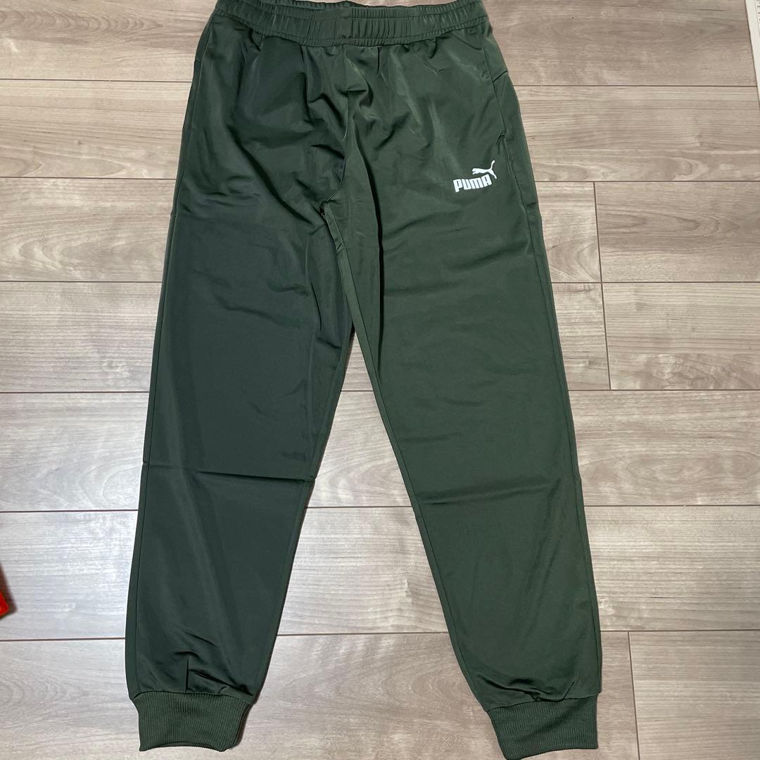 【新品未使用】プーマ　PUMAジャージ　上下セット　XL レッド