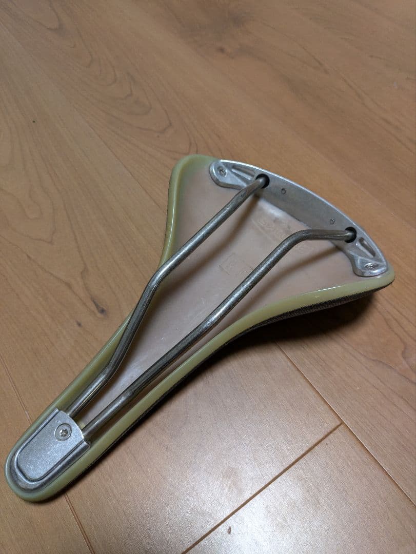 Brooks cambium c17 限定プリント　テストサドル