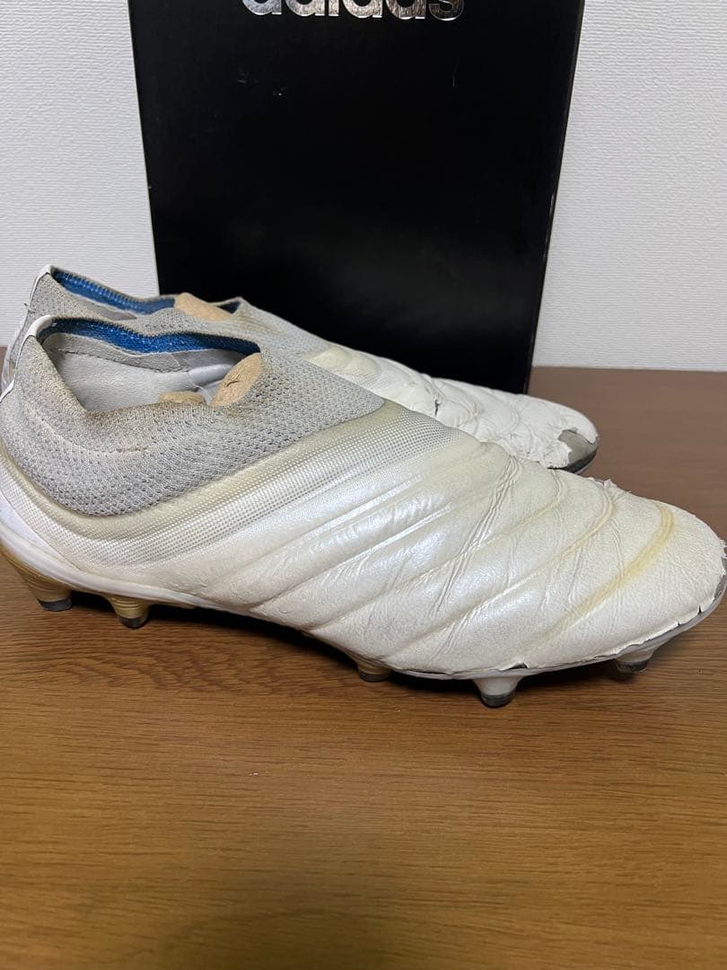 adidas アディダス　コパ19+FG/AG 27cm ホワイト　ゴールド白金