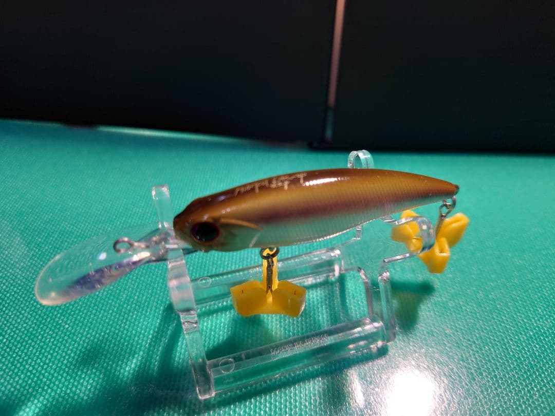 バスルアーいろいろ　セット売り ２２コ＋サービスルアー３コ計２５コセット売りです