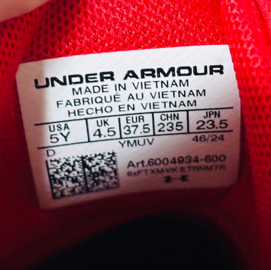【美穂】UNDER　ARMOUR　カリー12〈SPARK〉
