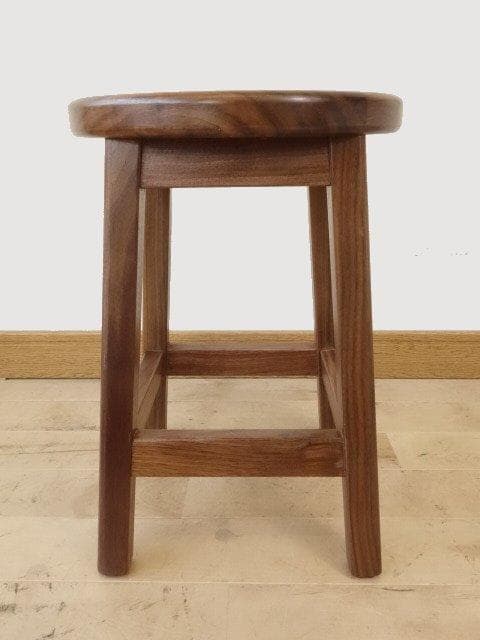 北海道手作り家具　ウォールナット材　スツールA