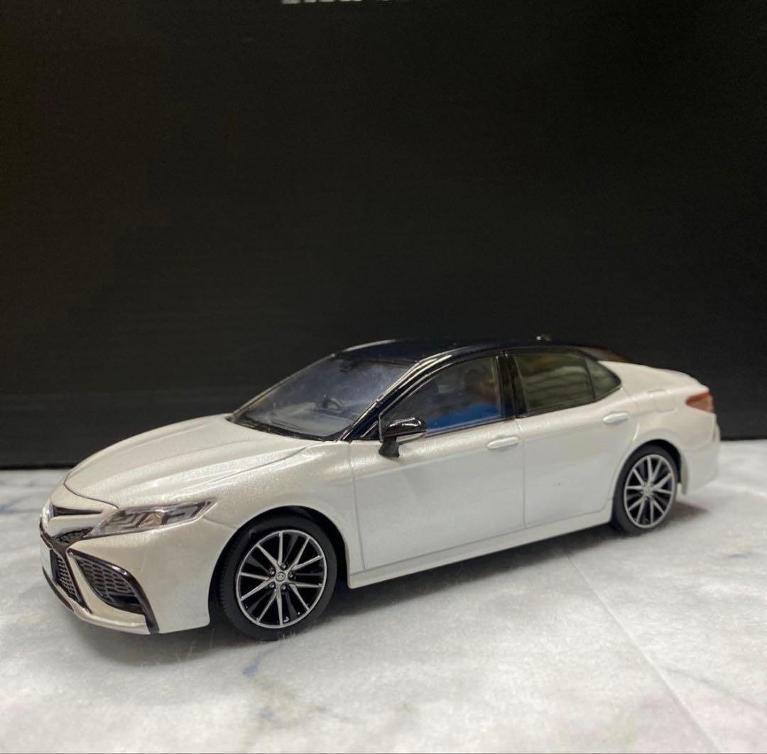 トヨタ カムリ カラーサンプル　ミニカー 2台セット　非売品