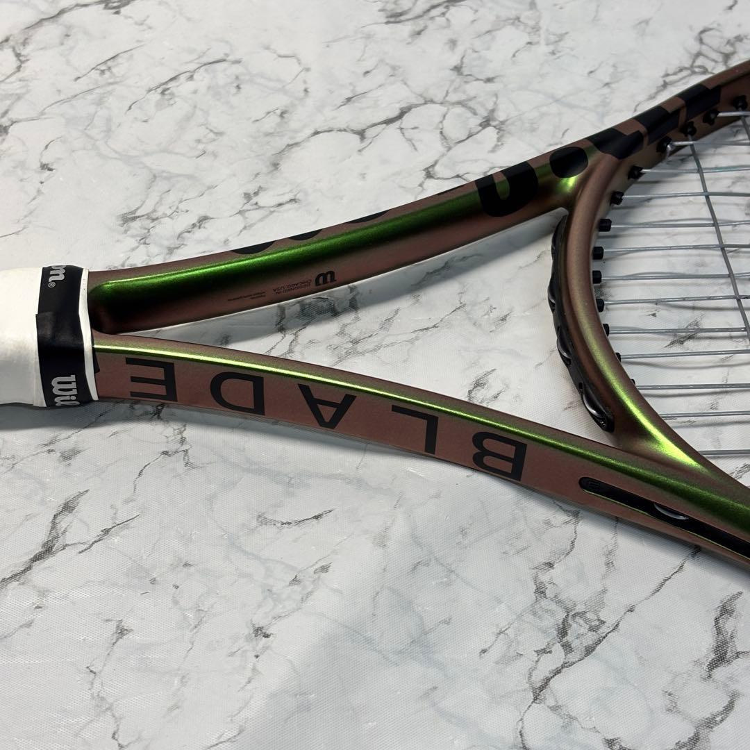 良品　Wilson BLADE 98 V8 18×20 人気モデル ラケット