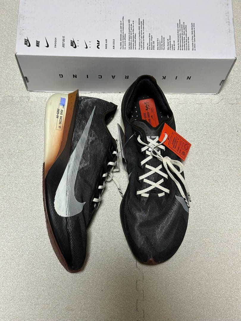 ナイキヴェイパーフライ 4メンズロード レーシングシューズ NIKE