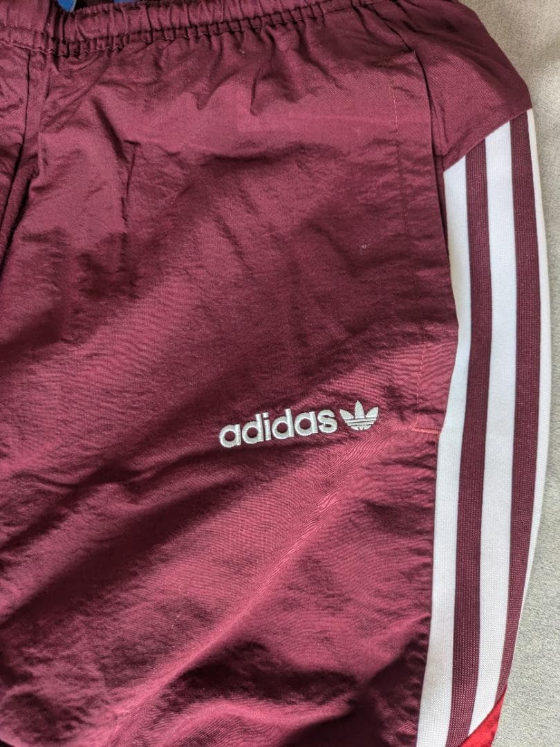 adidas バーガンディ ピステパンツ
