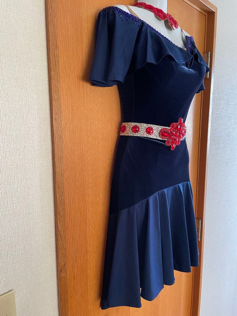 チャコット　凛舞　ラテンドレス（赤ネックレスなし）Mサイズ