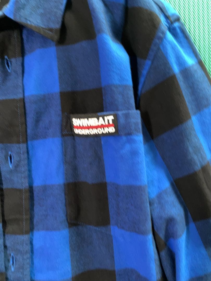 自宅保管 スイムベイトSWIMBAIT UNDERGROUND 長袖シャツ 青黒