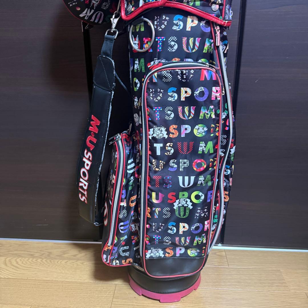M・U SPORTS　MUスポーツ キャディバッグ ゴルフバッグ 総柄 ブラック
