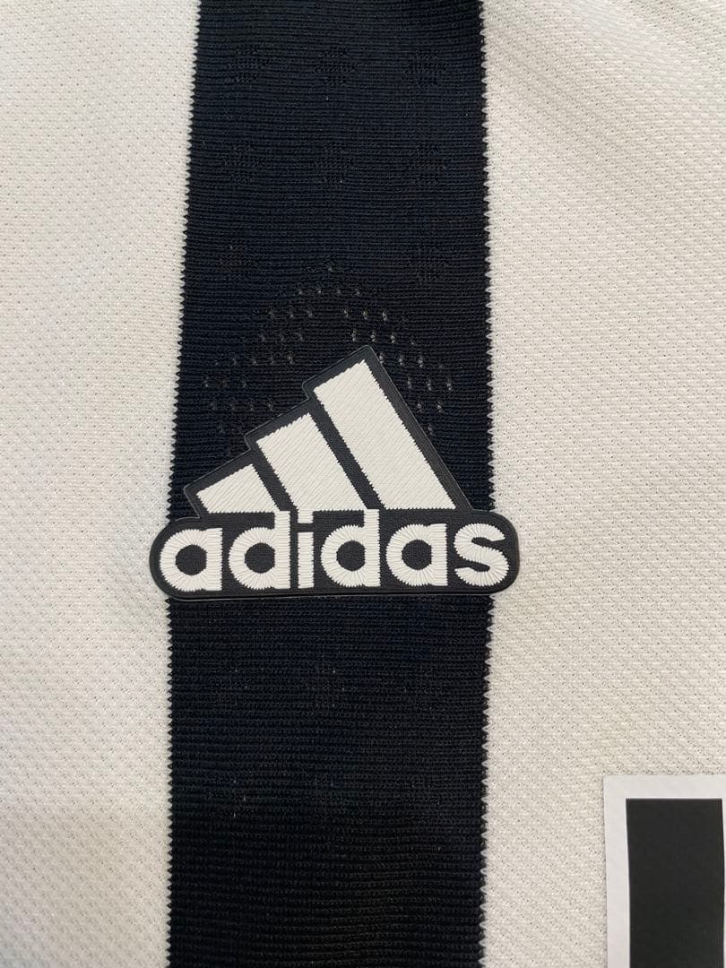 Juventus 21/22オーセンティック ユニフォーム