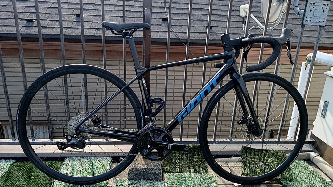 GIANT TCR ADVANCED 2 KOM ジャイアント　カーボン　軽量