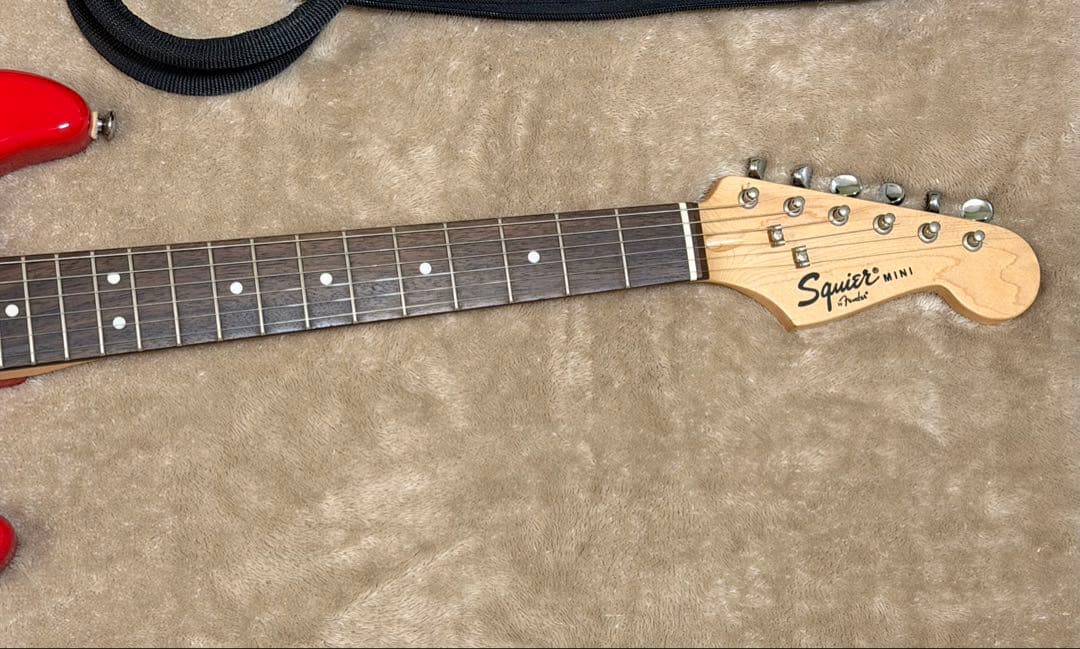 Squier by Fender mini スクワイヤー ケース付 ミニ ギター