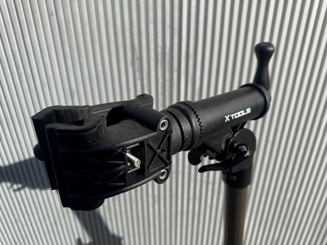 【美品】X-TOOLS メンテナンススタンド