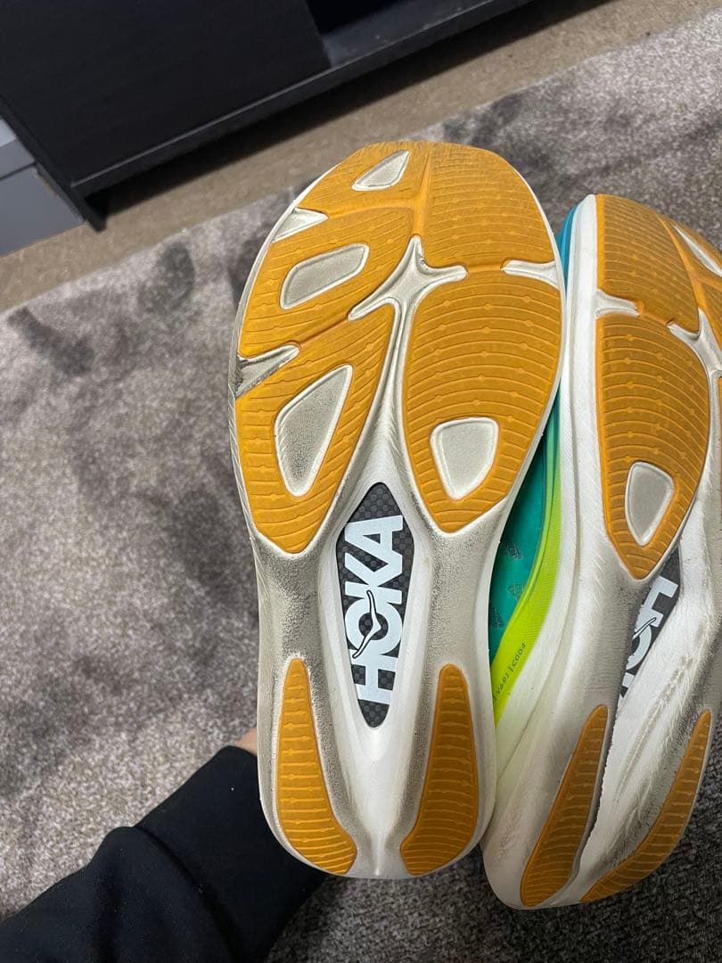 ホカオネオネ ロケットX2 25.5センチ