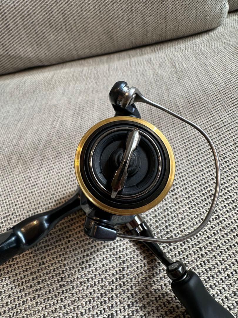 SHIMANO ULTREGRA C2000S スピニングリール