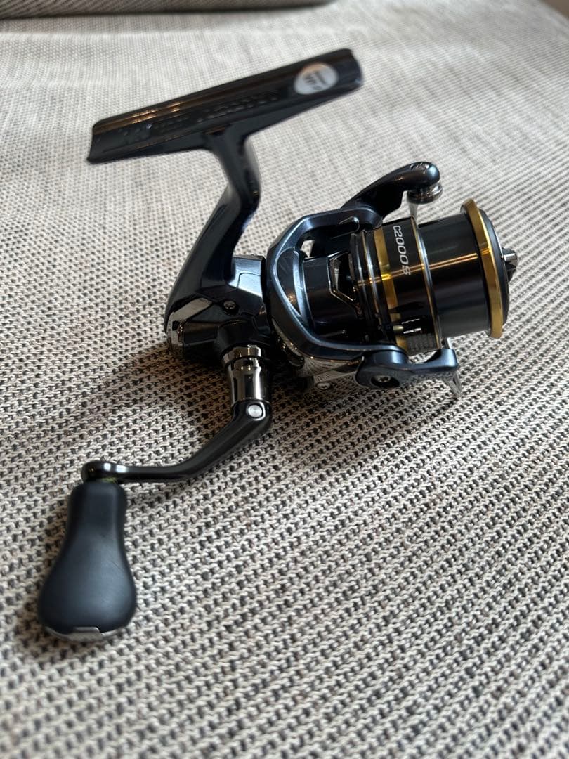 SHIMANO ULTREGRA C2000S スピニングリール