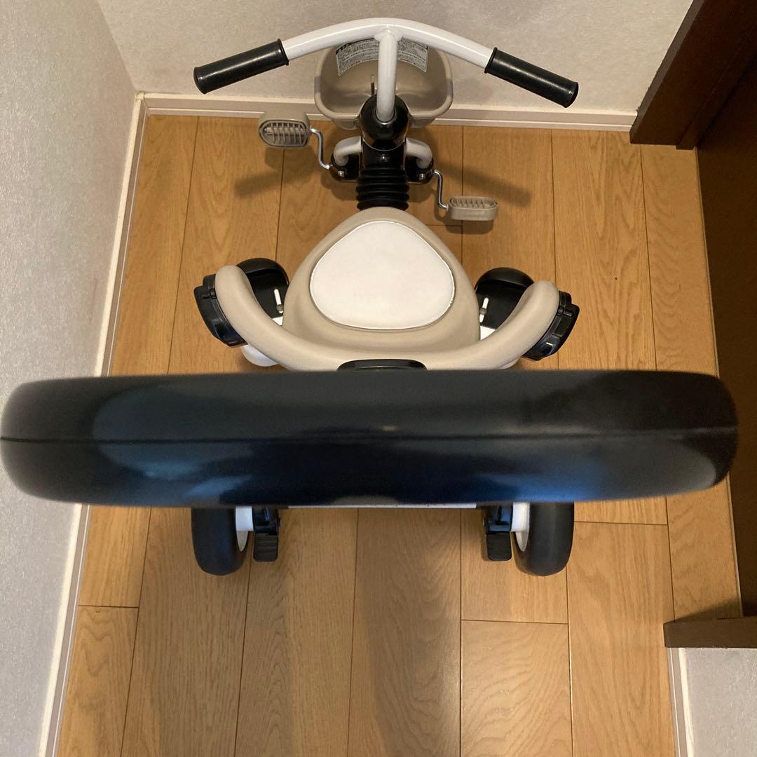 トイザラス×アイデス 三輪車