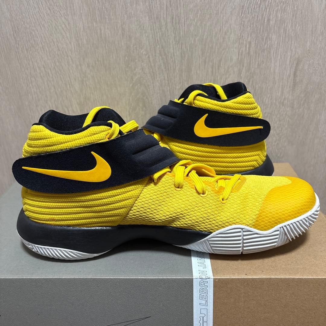 シューズ(男性用) Nike Kyrie 2 Australia