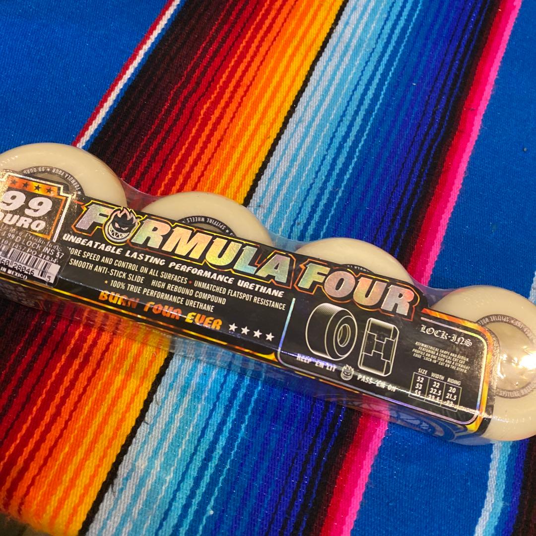 スピットファイヤー　スケートウィール  57mm formula four