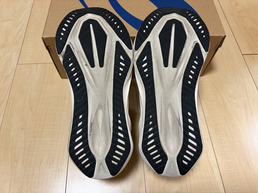 asics NOVABLAST5 ノバブラスト5 26.5cm USED品