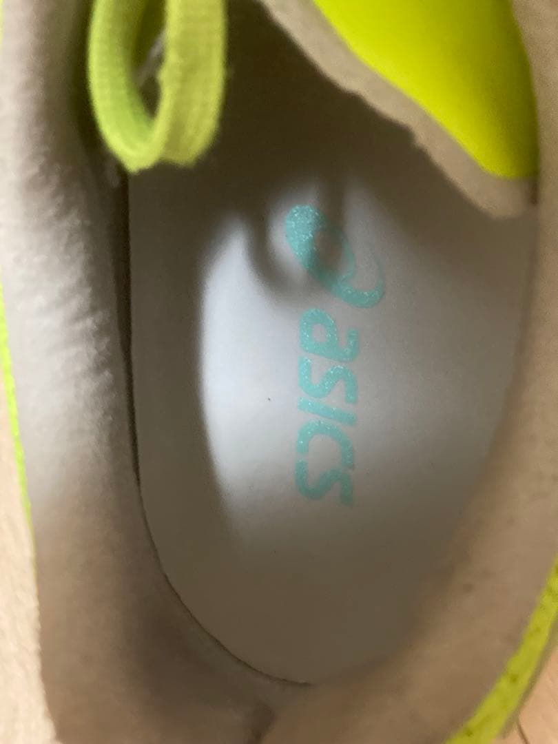 デスタッキFFK フットサルシューズ 蛍光イエロー　26センチ
