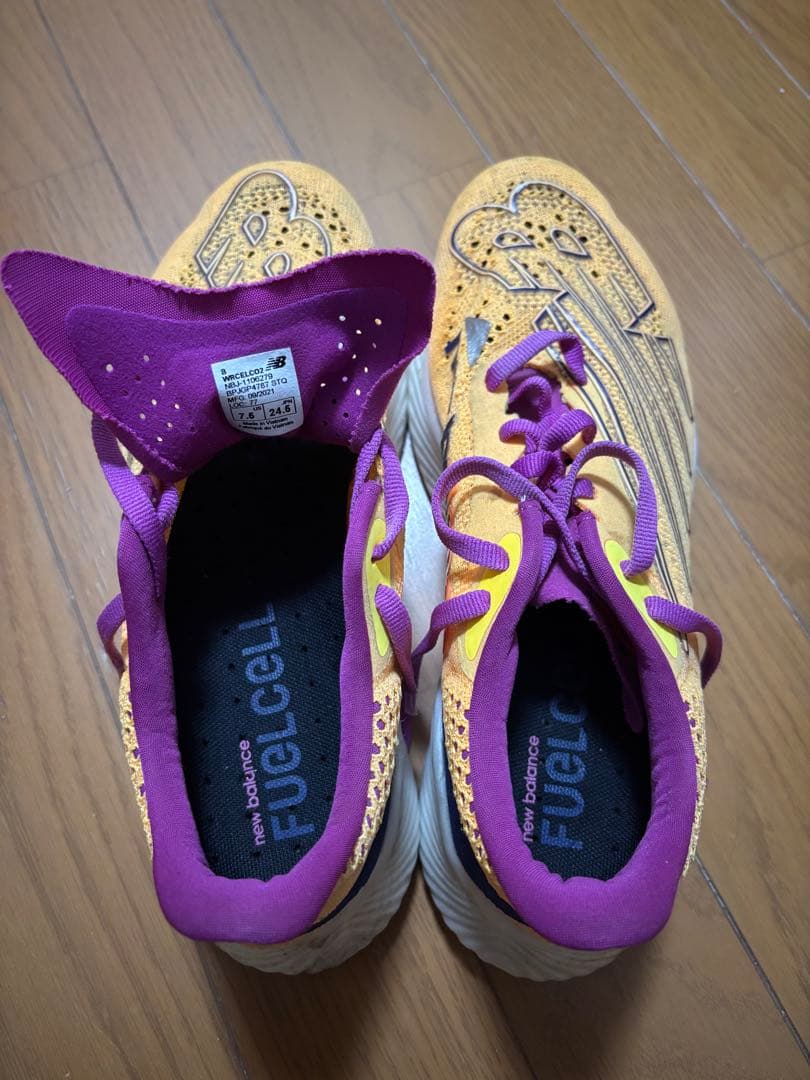 ニューバランス FuelCell RC ELITE 24.5cm