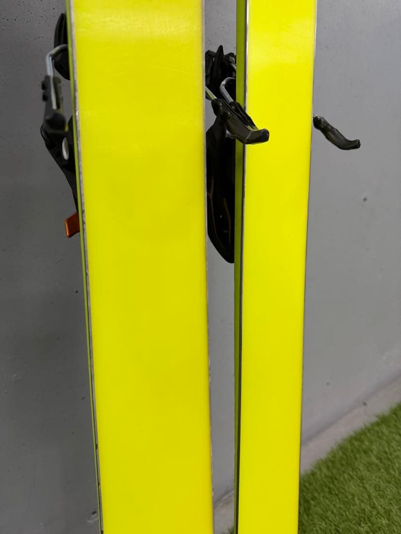 ベクターグライド　コルドバスーパーライト 180cm kingpin シール付き