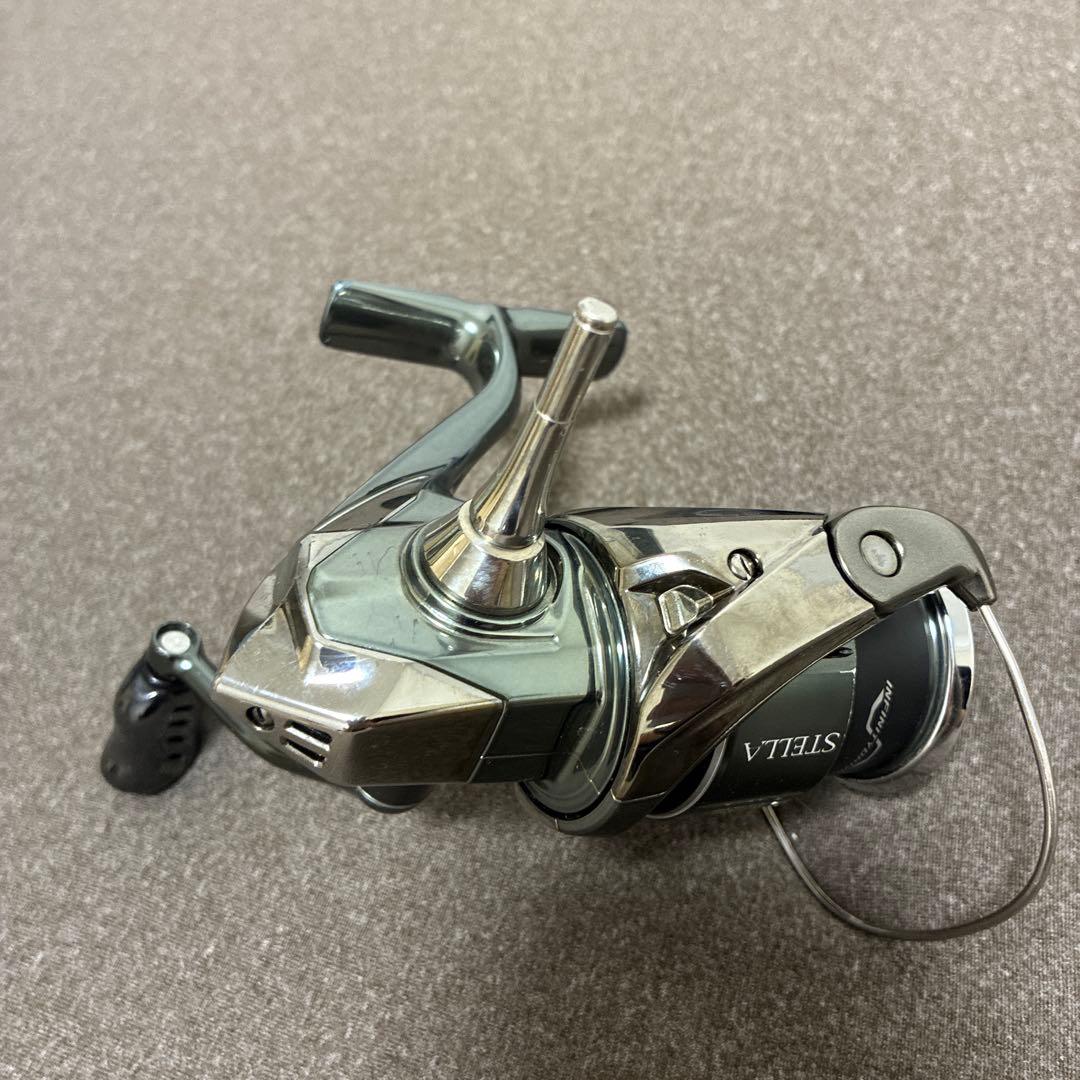 シマノ SHIMANO 22ステラ 2500S カスタム（純正パーツ付き）