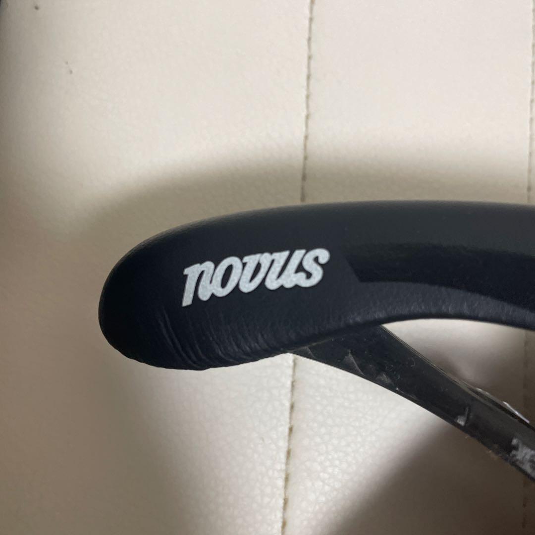 セライタリア　novus boost サドル　カーボンレール