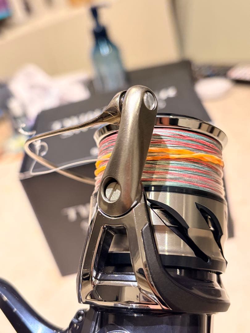 SHIMANO 21TWIN POWER SW4000XG スピニングリール