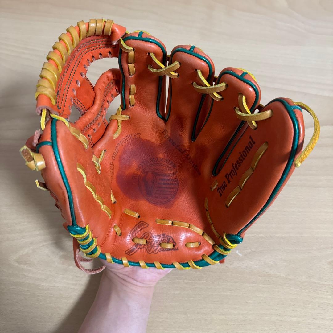 slugger オーダーグラブ　亀澤恭平モデル