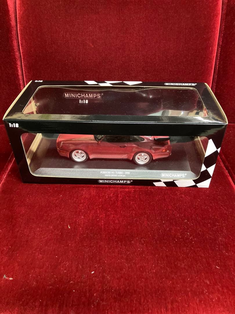 ミニチャンプス　ポルシェ911ターボ　1/18
