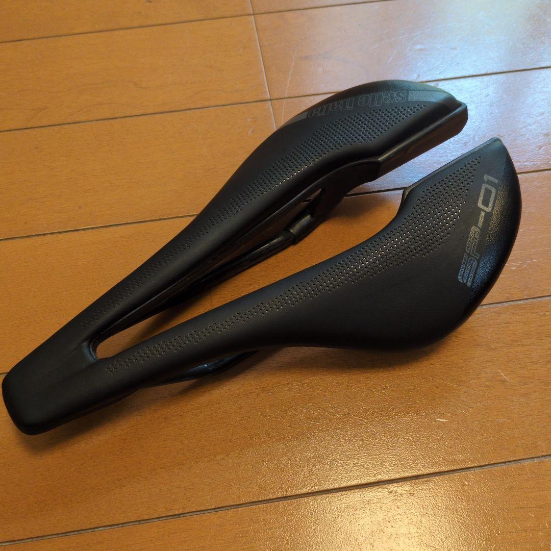 selle italia SP-01 ブラックサドル
