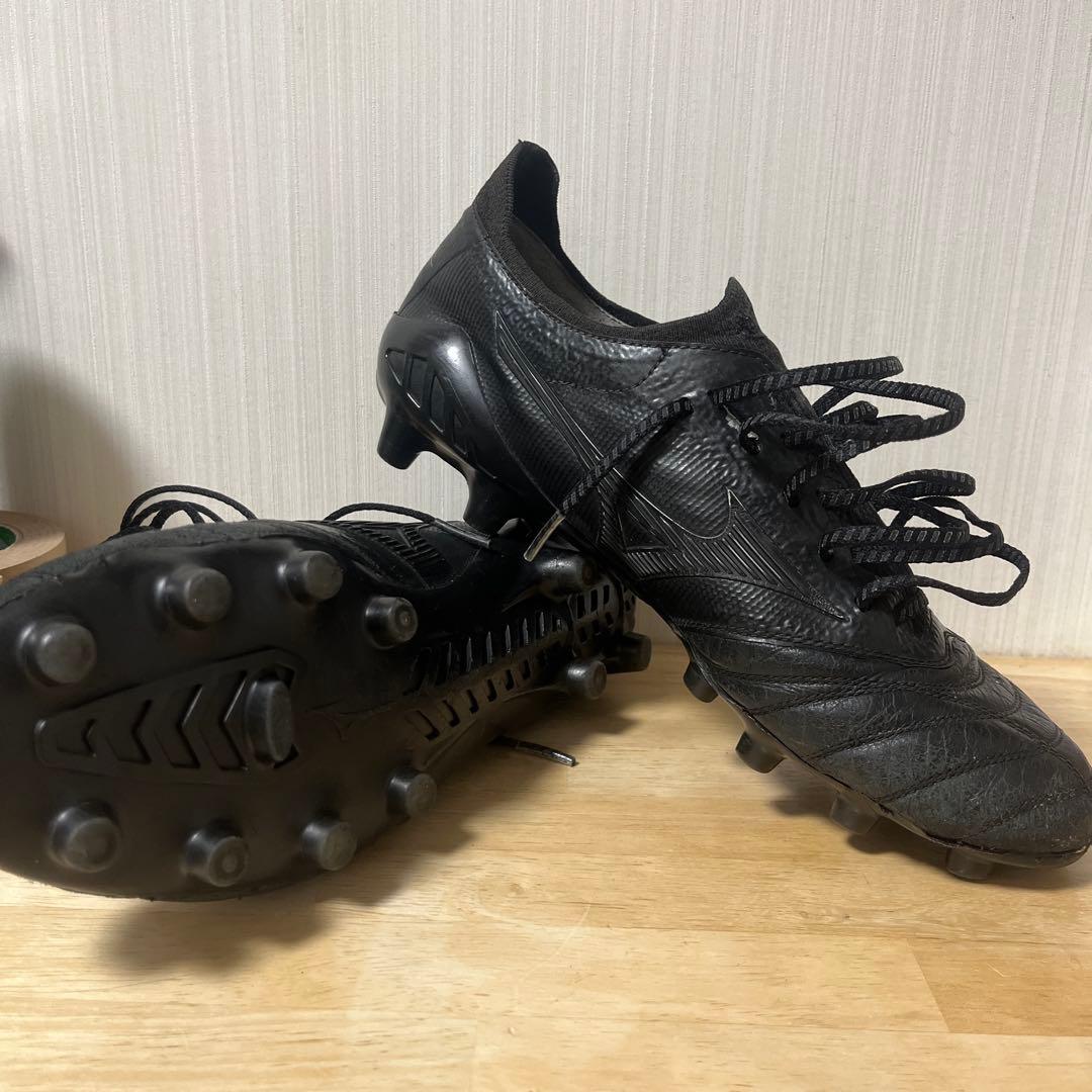 ［国内1000足限定］Mizuno Morelia NEO ブラック スパイク