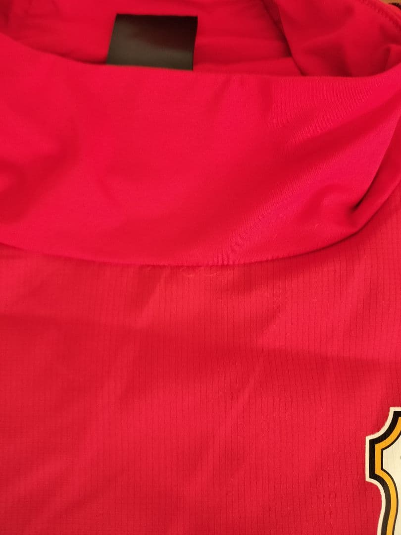 サッカー 日本代表 ハイネックピステ