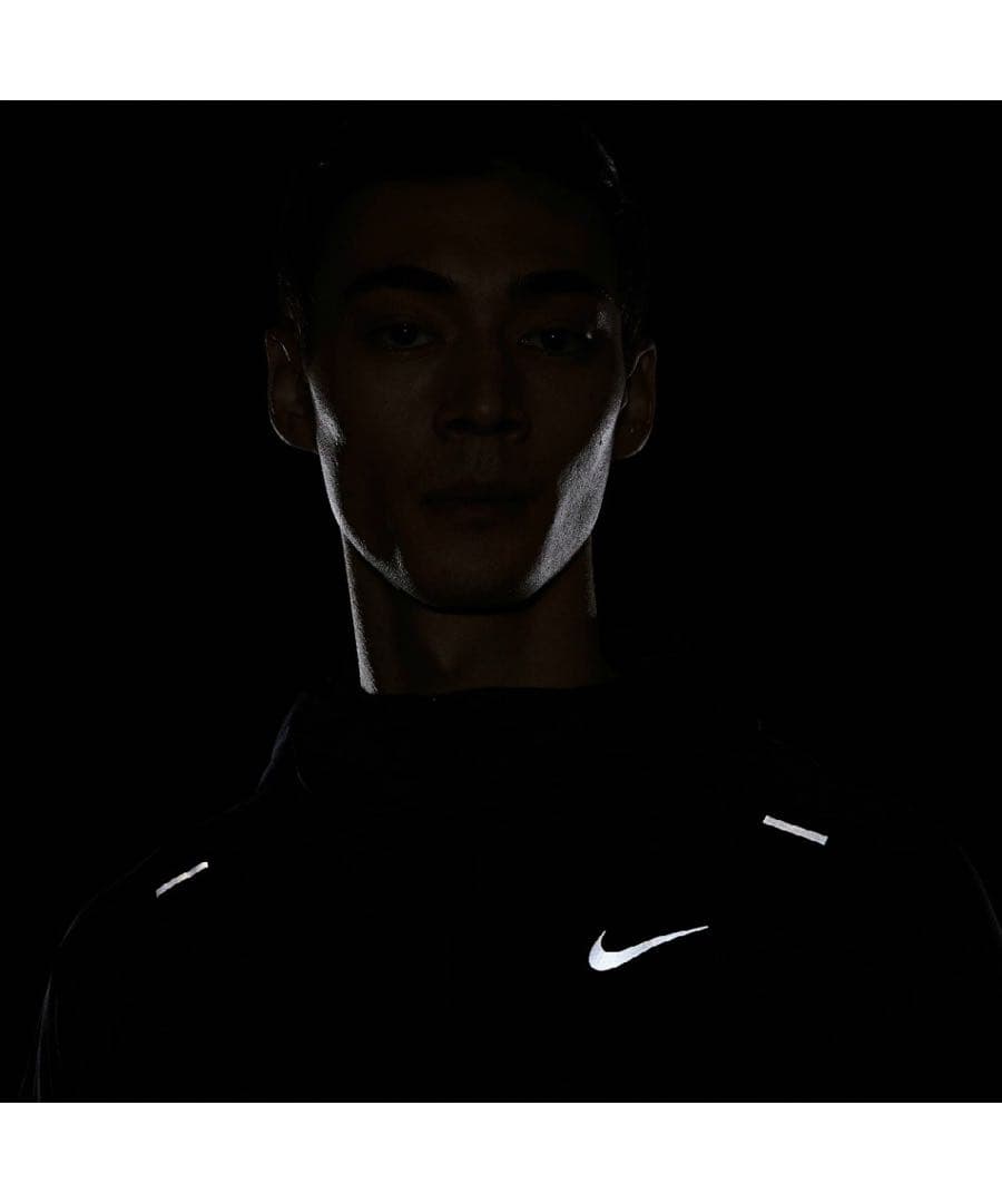 NIKE ランニングジャケット　ウィンドランナー　フルジップ　黒　XLサイズ新品