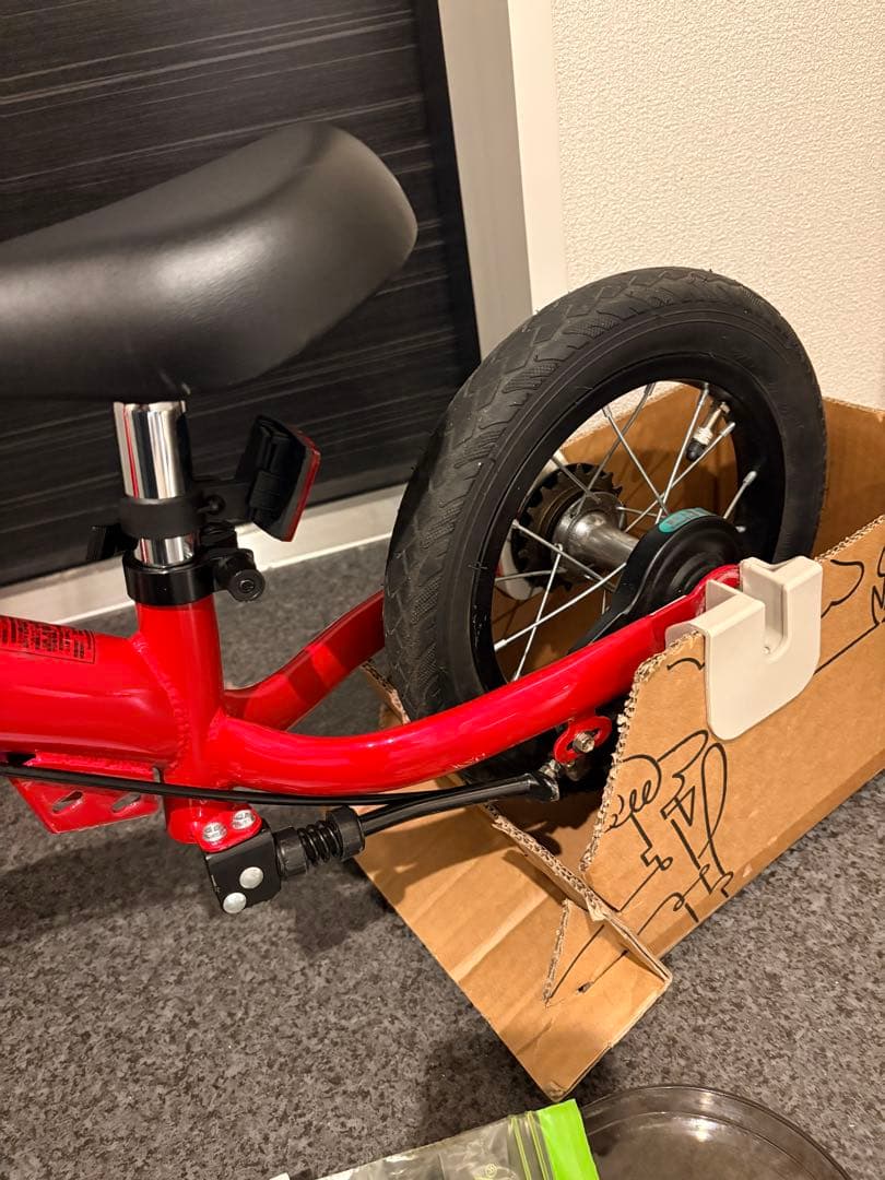 最新型　へんしんバイク2 レッド　キックバイク Henshin Bike