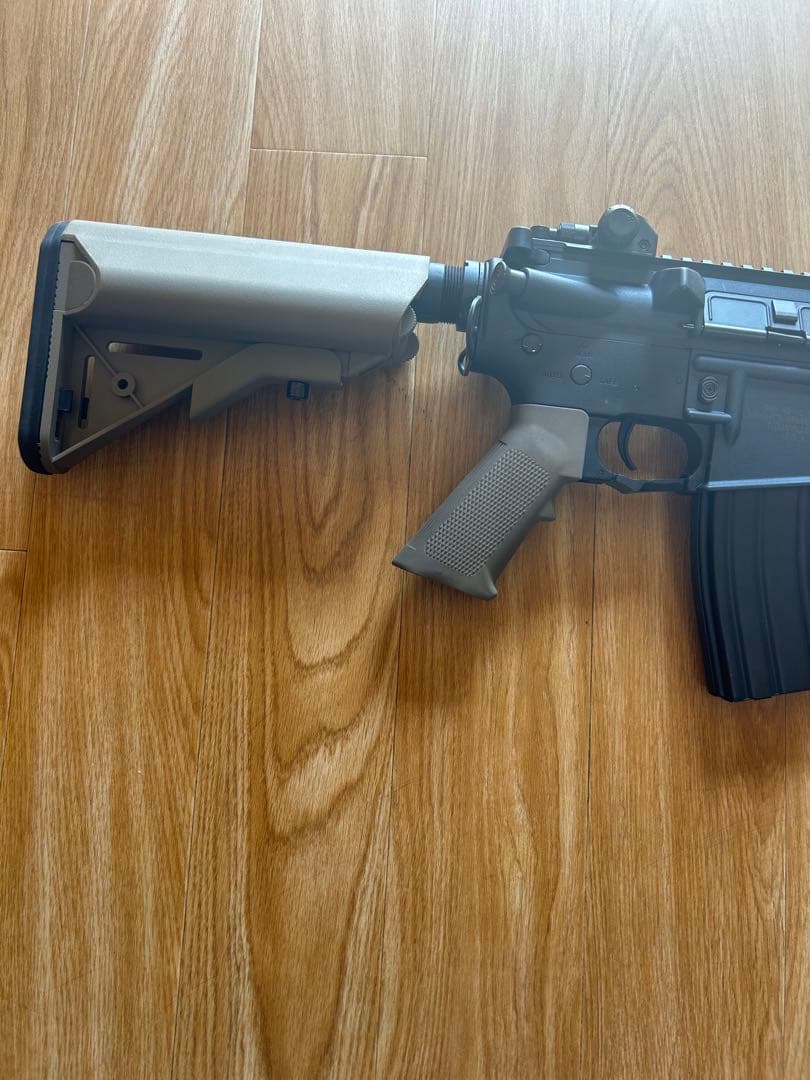 電動エアガン ブラック/グレー　SR-16-5.56mm